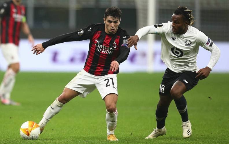 每体：巴萨冬窗将找“新伊尼戈”，在关注施洛特贝克、格伊等（每体：巴萨冬窗物色“新伊尼戈”，盯上施洛特贝克、格伊等）