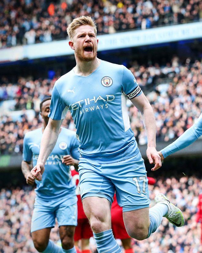 足球世界杯球场建设进入收尾阶段，安全标准升级（世界杯球场建设步入收官阶段，安全标准再升级）